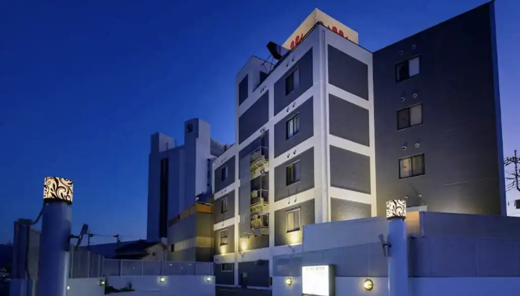 Hotel Happy Kiss（甲府） 店舗情報